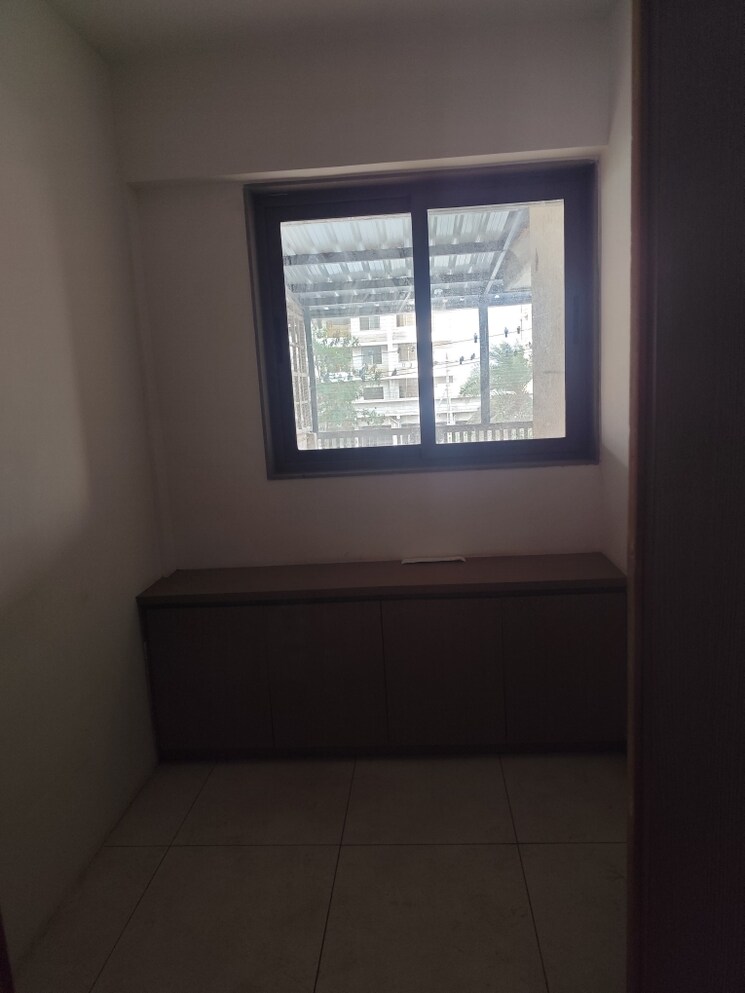 Room, shilaj 3 Bedroom 1600 Sq.Ft. Apartment In Shilaj Ahmedabad 9577577