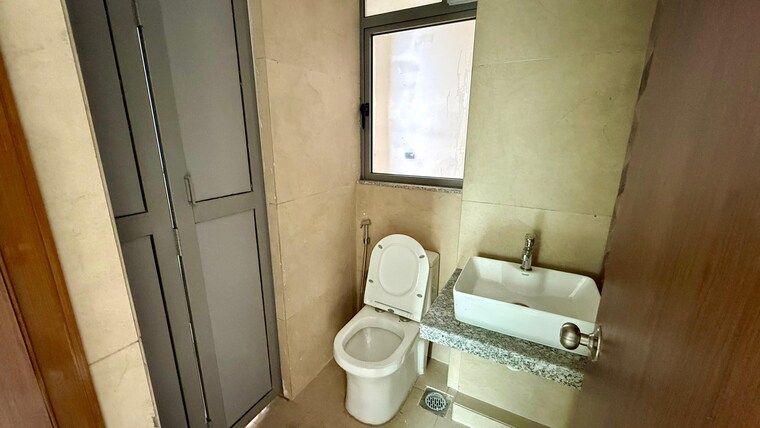 Bathroom, kalpataru-immensa 1 Bedroom 550 Sq.Ft. Apartment In Kolshet Road Thane 9577560