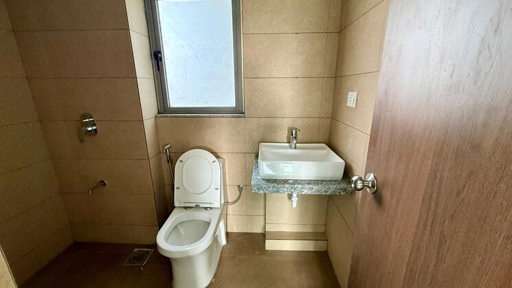 Bathroom, kalpataru-immensa 1 Bedroom 550 Sq.Ft. Apartment In Kolshet Road Thane 9577560