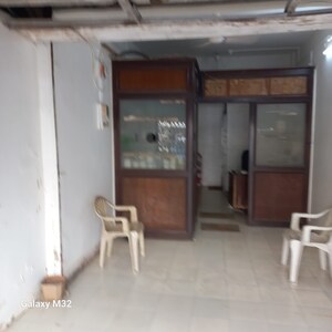 Furnished Amenities in  Shop at Khar West – for Sale
