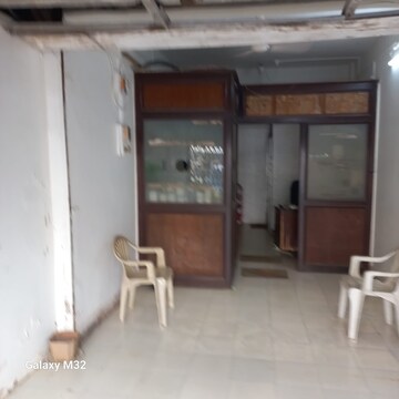 Furnished Amenities in  Shop at Khar West – for Sale