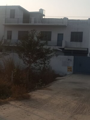  Industrial Plot For Rent in Chaupanki
