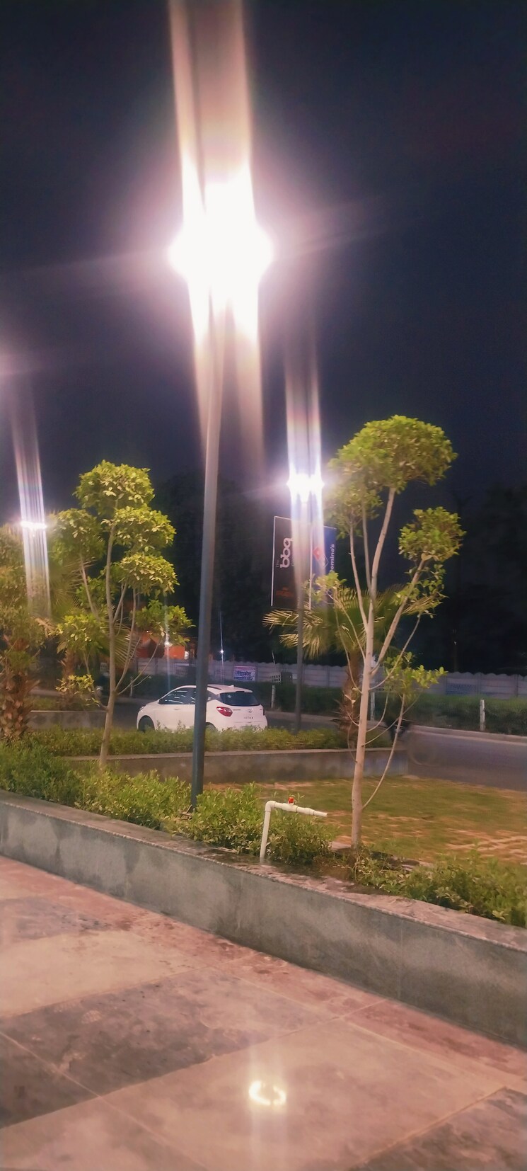 Garden, ska-arcadia Commercial Shop 236 Sq.Ft. In Wave City Ghaziabad 9577600