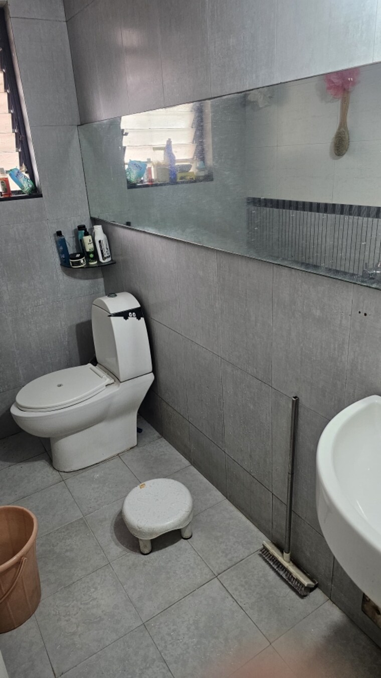 Bathroom, bibwewadi 2 Bedroom 600 Sq.Ft. Apartment In Bibwewadi Pune 9577615