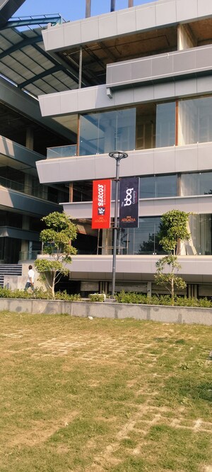  Shop – Exterior View View at SKA Arcadia, Wave City - for Sale