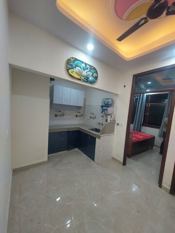 Furnished Amenities in 2.5 BHK Builder Floor at New Ashok Nagar – for Rent