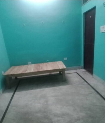 1 BHK Villa For Rent in Aliganj