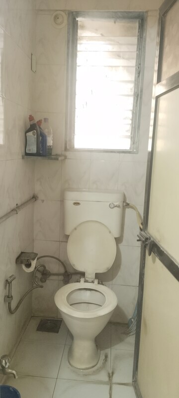 Bathroom in 1 BHK Apartment at Mulund West – for Sale