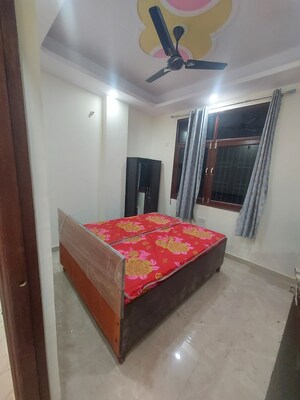 Furnished Amenities in 2.5 BHK Builder Floor at New Ashok Nagar – for Rent