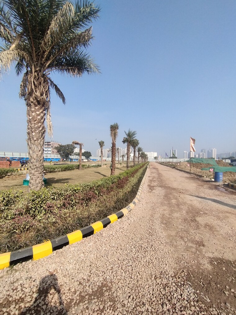 undefined, jainx-cyber-city Commercial Land 161 Sq.Yd. In Knowledge Park V Greater Noida Greater Noida 9577737