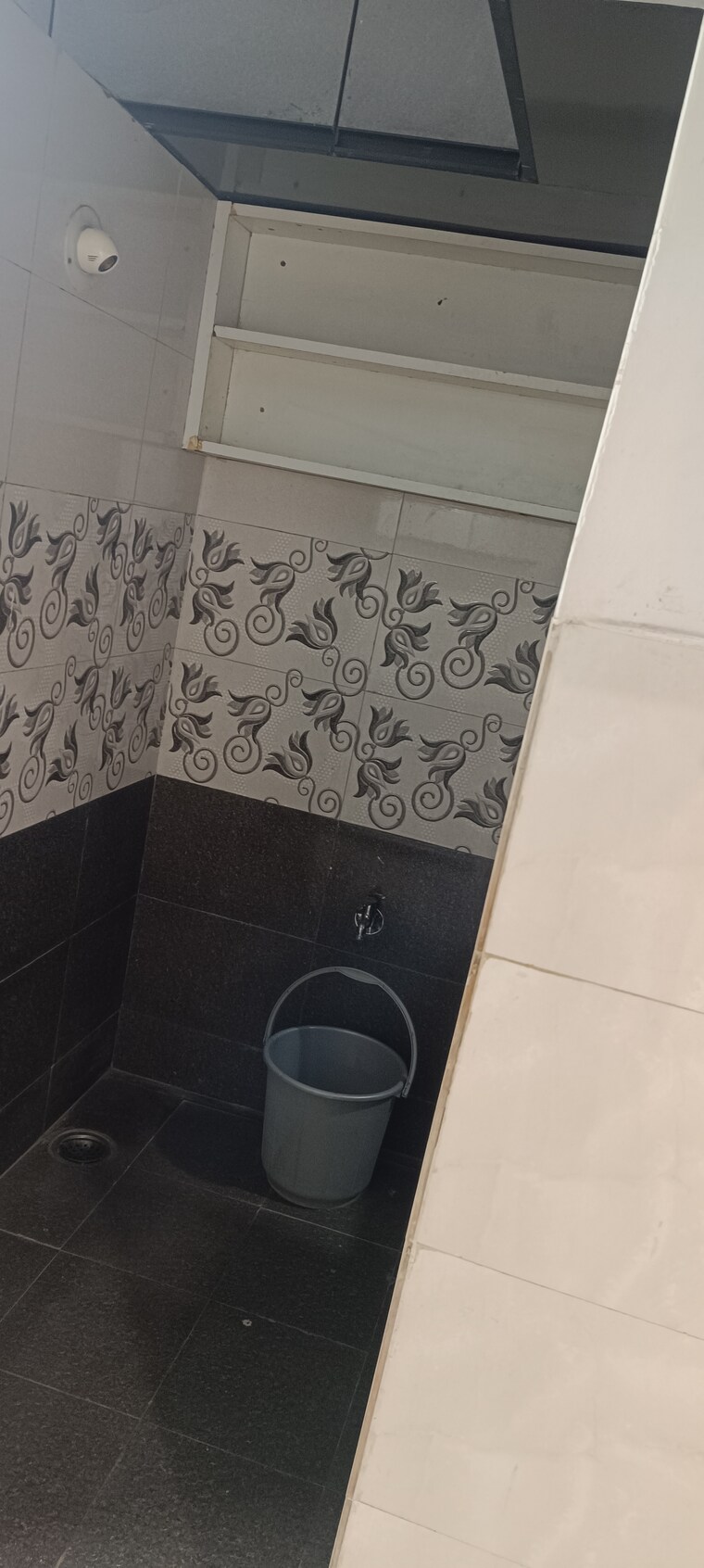 Bathroom, kakatiya-hills 3 Bedroom 1635 Sq.Ft. Apartment In Jubilee Hills Hyderabad 9577788