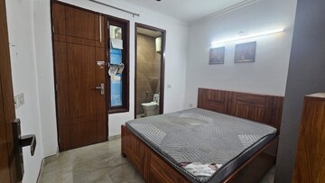 Bedroom in 1 BHK Builder Floor at Saket – for Rent