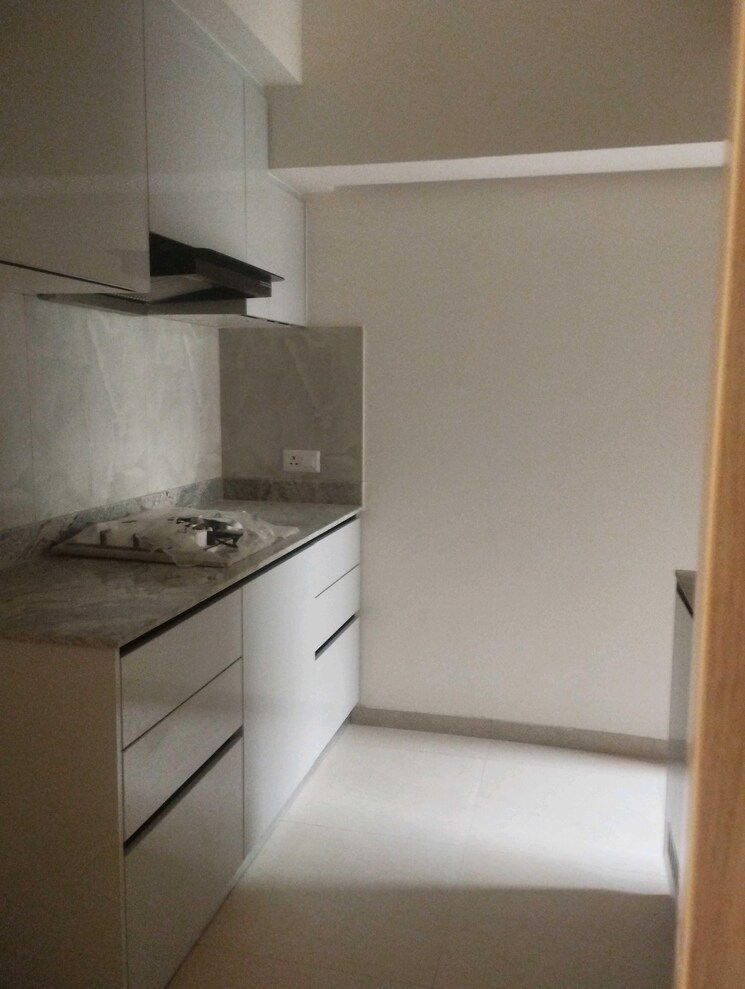 Kitchen, dlf-gardencity-enclave 3 Bedroom 1614 Sq.Ft. Apartment In Sector 93 Gurgaon 9577720