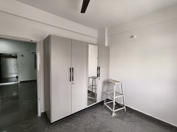 Room in 1 BHK Builder Floor at Yemalur – for Rent