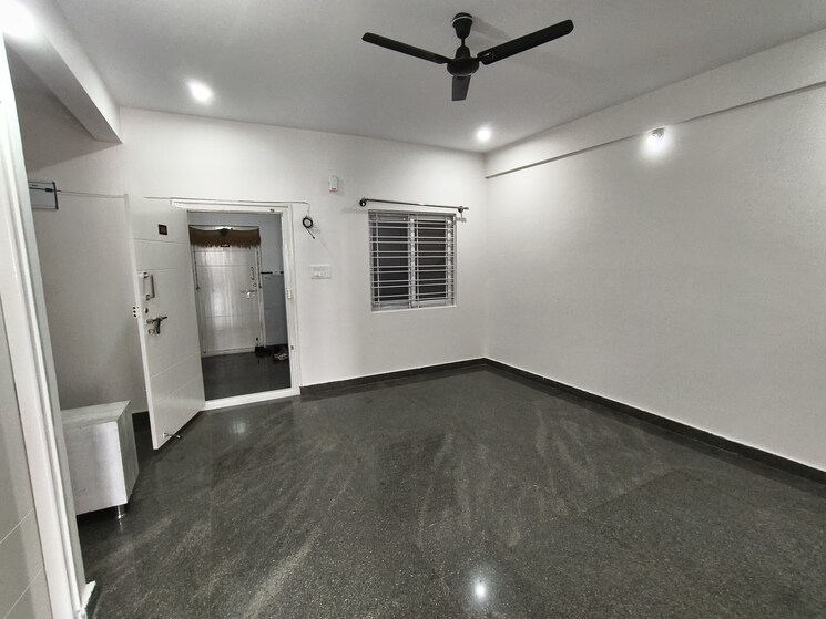 Room, yemalur 1 Bedroom 600 Sq.Ft. Builder Floor In Yemalur Bangalore 9577756