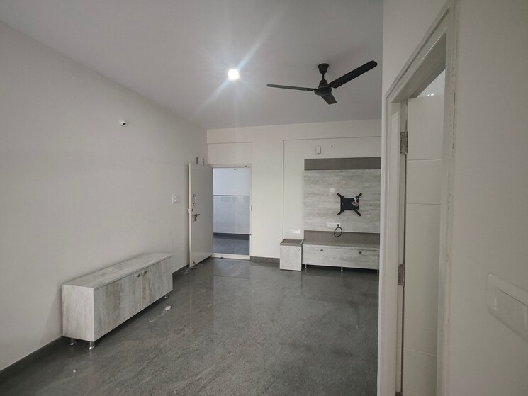 Room, yemalur 1 Bedroom 600 Sq.Ft. Builder Floor In Yemalur Bangalore 9577756