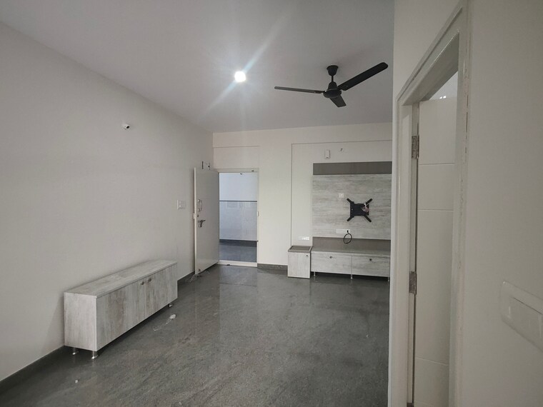 Room, yemalur 1 Bedroom 600 Sq.Ft. Builder Floor In Yemalur Bangalore 9577756