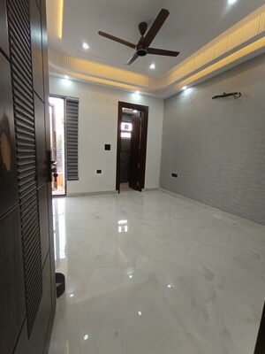 Room in 4 BHK Builder Floor at Puri Aman Vilas, Sector 89 – for Sale