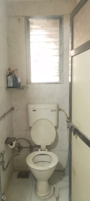 Bathroom in 1 RK Apartment at Mulund West – for Sale