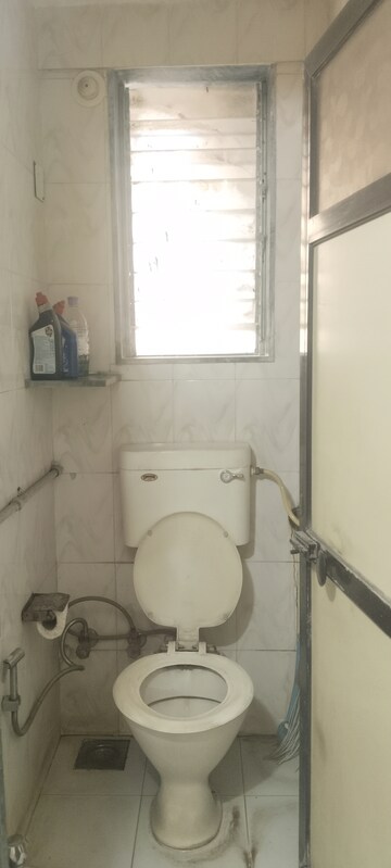 Bathroom in 1 RK Apartment at Mulund West – for Sale