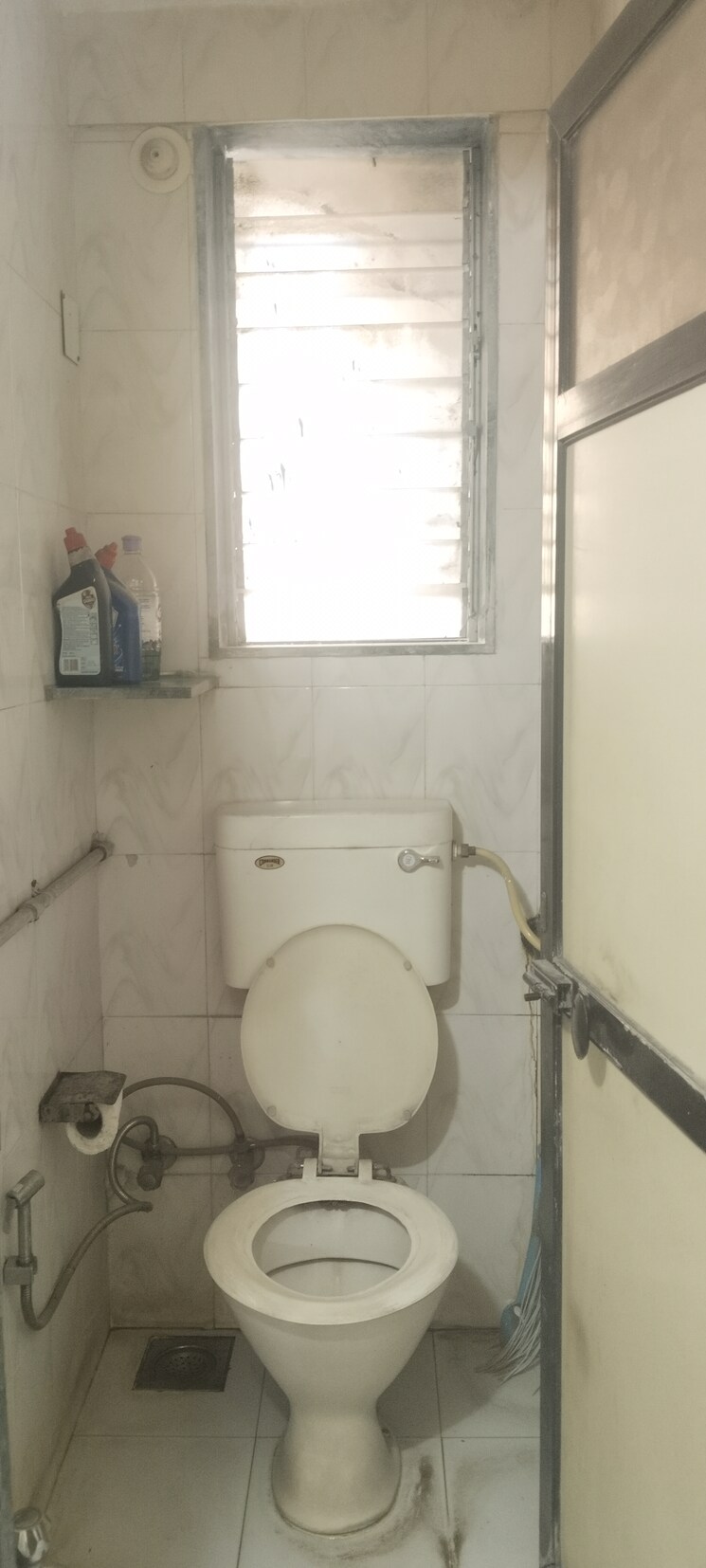 Bathroom, mulund west 1 RK 340 Sq.Ft. Apartment In Mulund West Mumbai 9577767