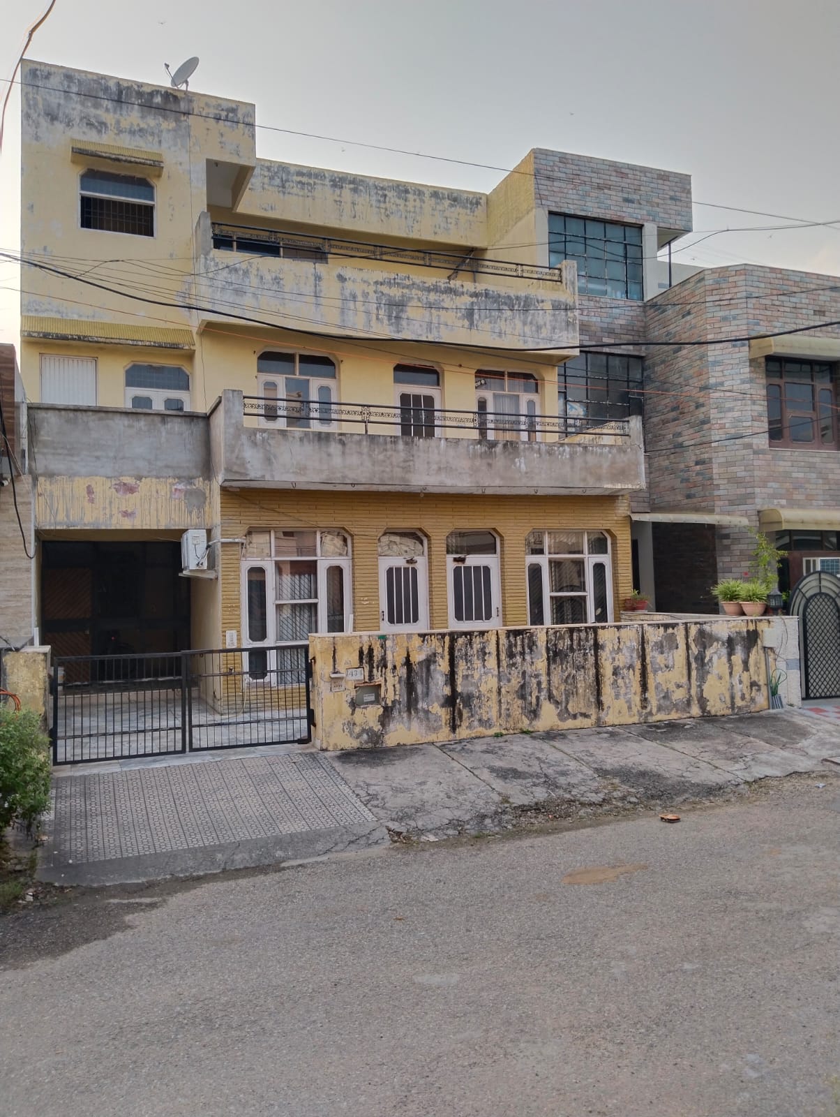 4 BHK + Servant Room Independent House For Sale in Sector 9 Panchkula