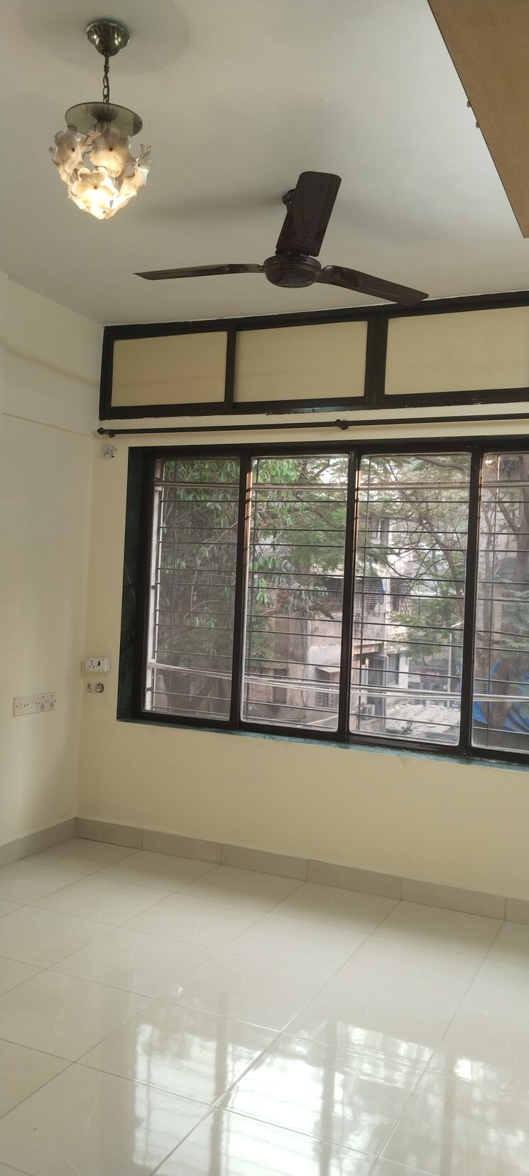 Living Room, mulund west 3 Bedroom 800 Sq.Ft. Apartment In Mulund West Mumbai 9577813