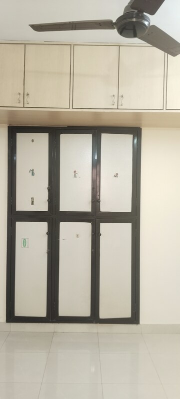 Bedroom in 3 BHK Apartment at Mulund West – for Sale