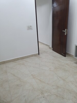 Furnished Amenities in 3 BHK Builder Floor at Vasundhara Sector 3 – for Rent