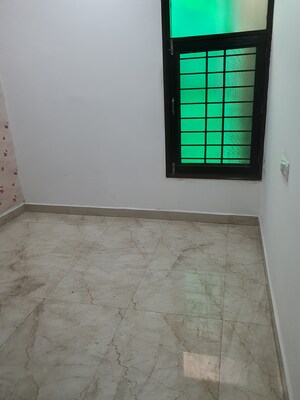 Room in 3 BHK Builder Floor at Vasundhara Sector 3 – for Rent