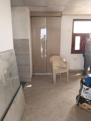 Room in 1 RK Builder Floor at Ashoka Enclave Faridabad, Sector 34 – for Rent