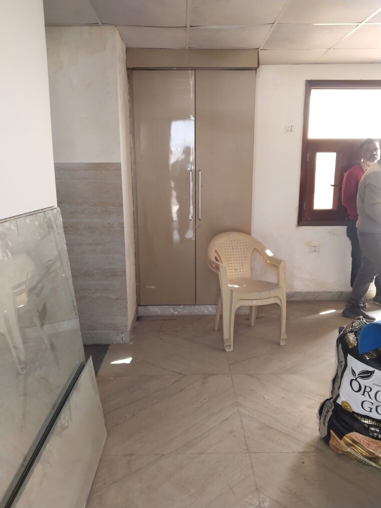 Room, ashoka-enclave-faridabad 1 RK 500 Sq.Ft. Builder Floor In Sector 34 Faridabad 9577829