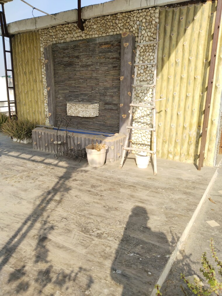 Balcony, ashoka-enclave-faridabad 1 RK 500 Sq.Ft. Builder Floor In Sector 34 Faridabad 9577829