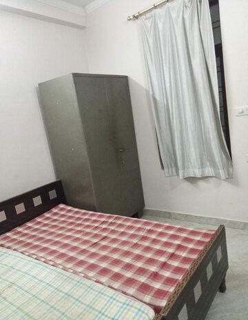 1 RK Villa For Rent in Aliganj