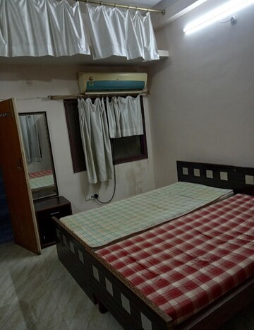 Bedroom in 1 RK Villa at Aliganj – for Rent