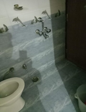 Bathroom in 1 RK Villa at Aliganj – for Rent