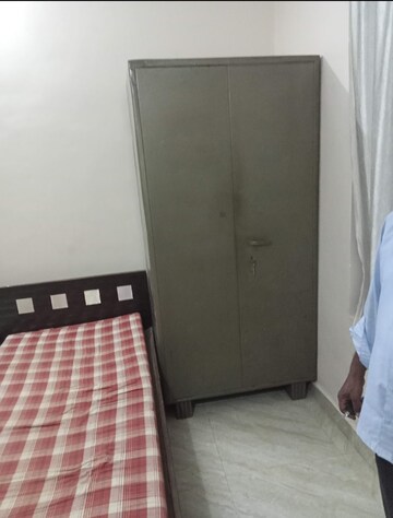 Bedroom in 1 RK Villa at Aliganj – for Rent