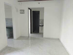 Room in 1 BHK Apartment at Metropolis Bayside, Kasarvadavali – for Rent