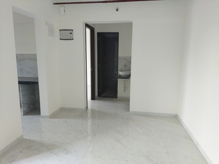 Room, metropolis-bayside 1 Bedroom 380 Sq.Ft. Apartment In Kasarvadavali Thane 9577885