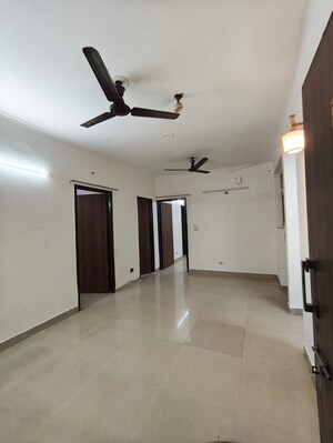 Room in 2 BHK Apartment at Supertech Ecovillage II, Sector 16b Greater Noida – for Rent