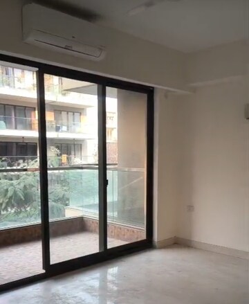 Room in 3 BHK Apartment at Adani Samsara, Sector 60 – for Rent