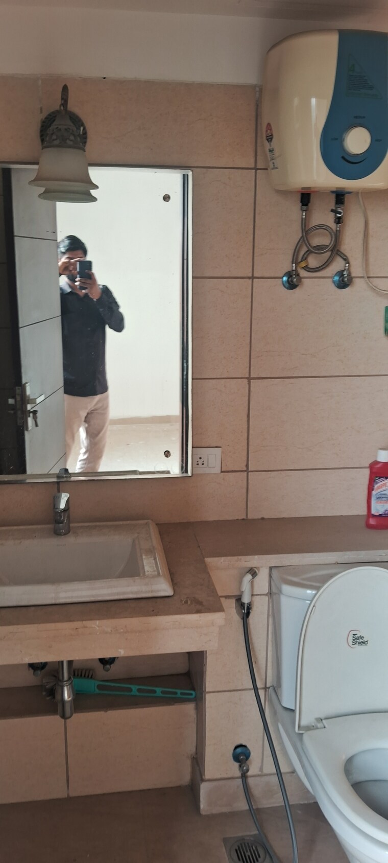 Bathroom, shapoorji-pallonji-joyville-phase-2 2 Bedroom 915 Sq.Ft. Apartment In Sector 102 Gurgaon 9577957