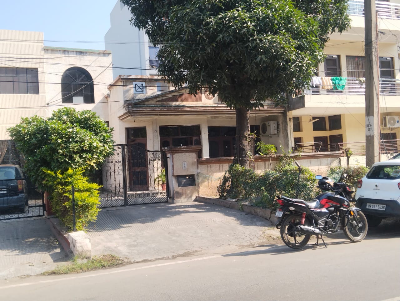3 BHK + Servant Room Independent House For Sale in Lr Buildcon