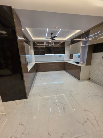 Kitchen in 5 BHK Builder Floor at Rajendra Nagar Sector 3 – for Sale