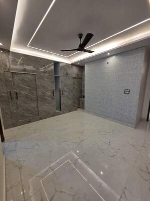 Furnished Amenities in 5 BHK Builder Floor at Rajendra Nagar Sector 3 – for Sale