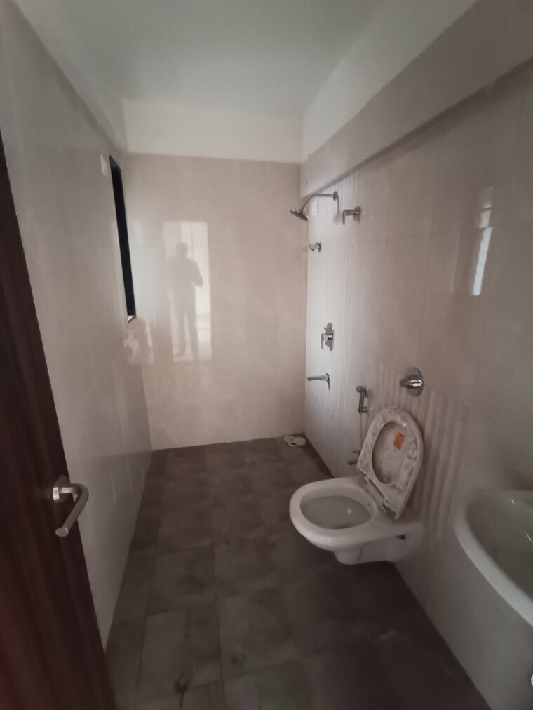 Attached Bathroom, mutha-sai-nirvana 3 Bedroom 1200 Sq.Ft. Apartment In Shahad Thane 9578029