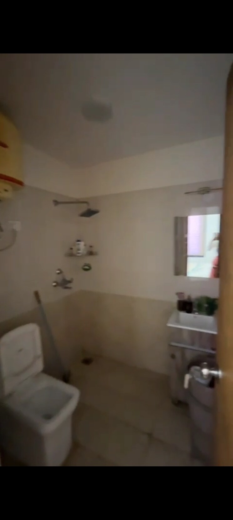 Bathroom, shree-vardhman-green-court 2 Bedroom 690 Sq.Ft. Apartment In Sector 90 Gurgaon 9578017