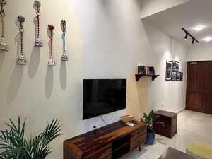 Living Room in 2 BHK Apartment at Bambolim – for Rent