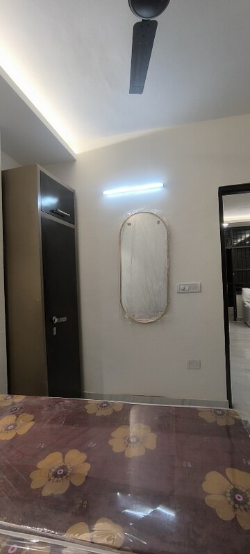 Building Lobby in 1 BHK Builder Floor at Ansal Royale Casa, Sector 55 – for Rent