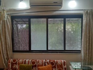 Room in 1.5 BHK Apartment at Sun N Dew Apartment, Santacruz East – for Rent